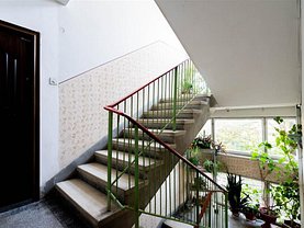 Apartament de închiriat 3 camere, în Oradea, zona Cantemir