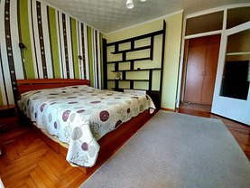 Apartament de vânzare 3 camere, în Oradea, zona Central