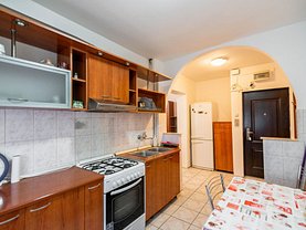Apartament de închiriat 2 camere, în Oradea, zona Decebal