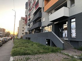 Închiriere spaţiu comercial