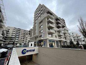Apartament de vânzare 3 camere, în Bucureşti, zona Ştefan cel Mare