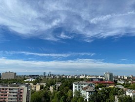 Apartament de vânzare 4 camere, în Bucureşti, zona Ştefan cel Mare