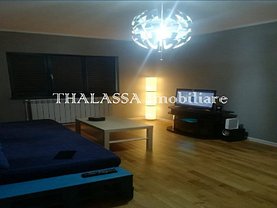 Apartament de vânzare 3 camere, în Galati, zona Micro 16