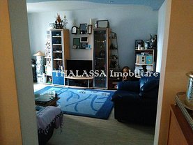 Apartament de vânzare 4 camere, în Craiova, zona Calea Bucuresti