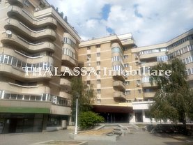 Apartament de vânzare 3 camere, în Craiova, zona Ultracentral