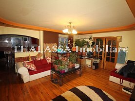 Apartament de vânzare 4 camere în Targu-Jiu, Central