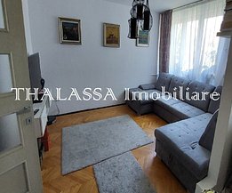 Apartament de vanzare 4 camere, în Craiova, zona Calea Bucuresti