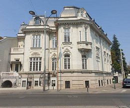 Casa de închiriat 14 camere, în Bucuresti, zona Calea Victoriei