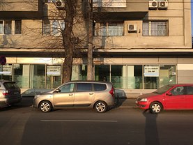 Vânzare spaţiu comercial