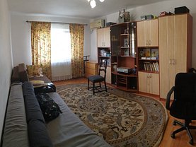 Apartament de vânzare 3 camere, în Iasi, zona Dacia