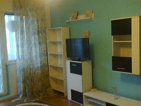 Apartament de vânzare 3 camere în Iasi, Pacurari