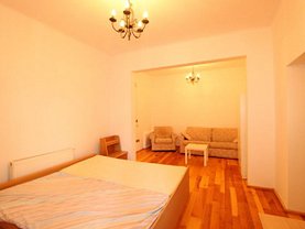 Apartament de vânzare 3 camere, în Bucureşti, zona Magheru