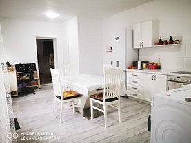 Casa de vânzare 6 camere, în Timişoara, zona Fratelia