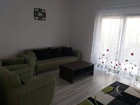 Casa de închiriat 3 camere, în Dumbrăviţa