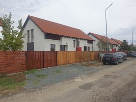 Casa de vânzare 4 camere, în Săcălaz