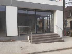 Vânzare spaţiu comercial în Timisoara, Simion Barnutiu