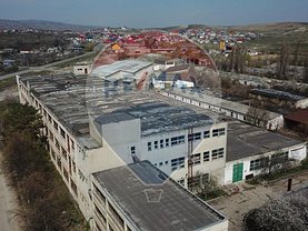 Vânzare spaţiu industrial