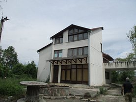 Casa de vânzare 5 camere, în Bistrita, zona Est