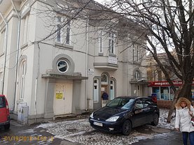 Vânzare spaţiu comercial