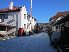 Vânzare spaţiu industrial