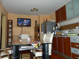 Apartament de vânzare 4 camere, în Bucuresti, zona Margeanului