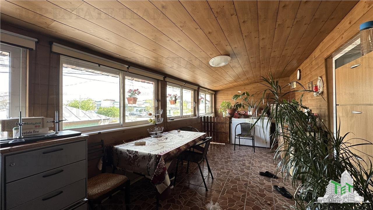 Casa individuala cu 8 camere in zona metrou Republica