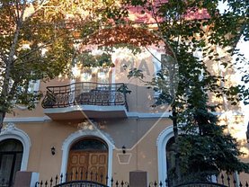 Casa de vânzare 10 camere, în Bucuresti, zona Unirii