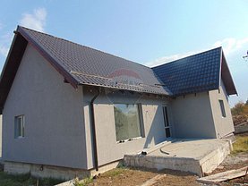 Casa 3 camere în Stefanestii de Jos