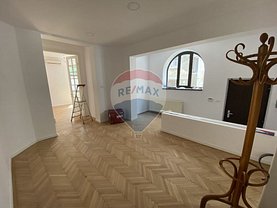 Casa de închiriat 11 camere, în Bucureşti, zona Capitale