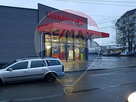 Vânzare spaţiu comercial