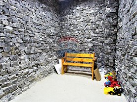 Vânzare spaţiu comercial