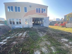 Vânzare spaţiu industrial