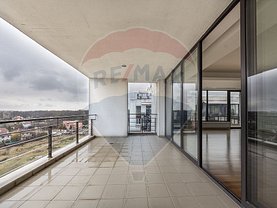 Penthouse de închiriat 4 camere, în Bucureşti, zona Pipera