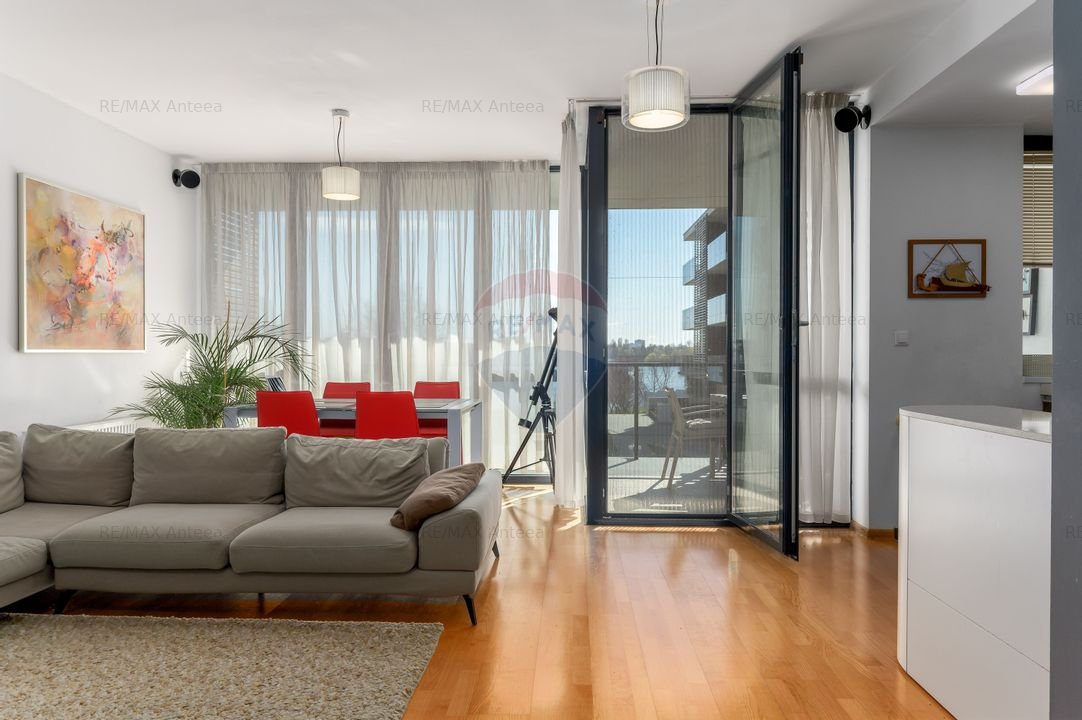 Apartament unic, 5 camere, complex cu parc privat si deschidere lac