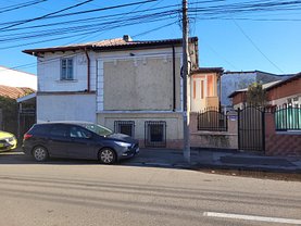 Casa de vânzare 3 camere, în Constanţa, zona Capitol