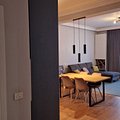 Apartament de vânzare 3 camere, în Bucureşti, zona Dămăroaia