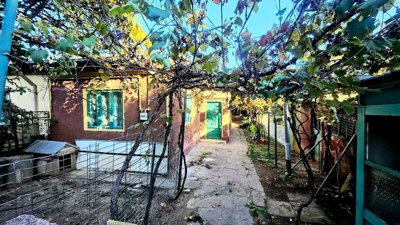 Casa cu teren Bucurestii Noi