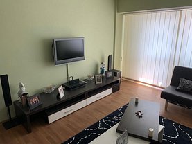 Apartament de închiriat 3 camere, în Bucureşti, zona Decebal