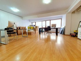 Apartament de vânzare 3 camere, în Bucureşti, zona Cişmigiu