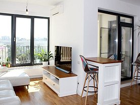 Apartament de vânzare 3 camere, în Bucureşti, zona Aviaţiei