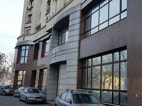 Închiriere spaţiu comercial