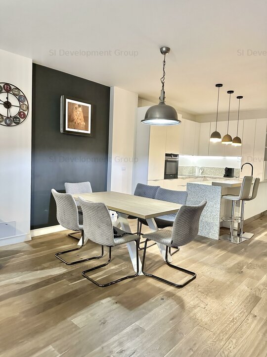 Apartament 6 camere - TownHouse - stil duplex - cu curte | Ansamblu Rezidential
