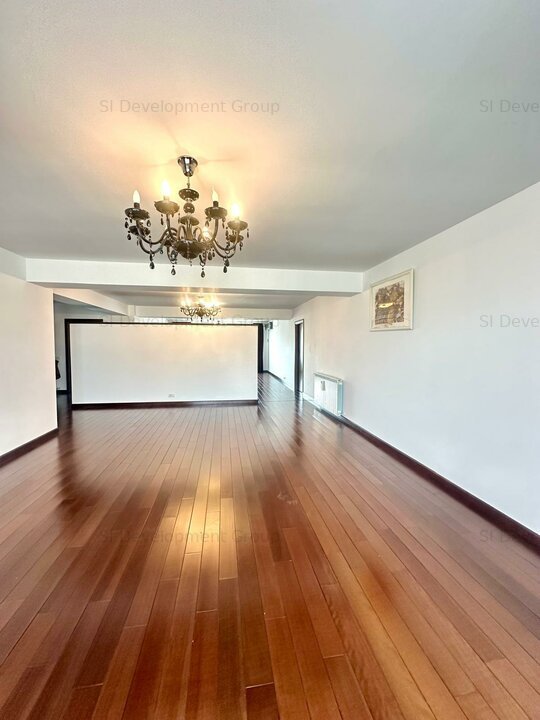 218 m² Residence with 4 Bedrooms, Office, 2 Terraces | Iancu Nicolae – Pipera |