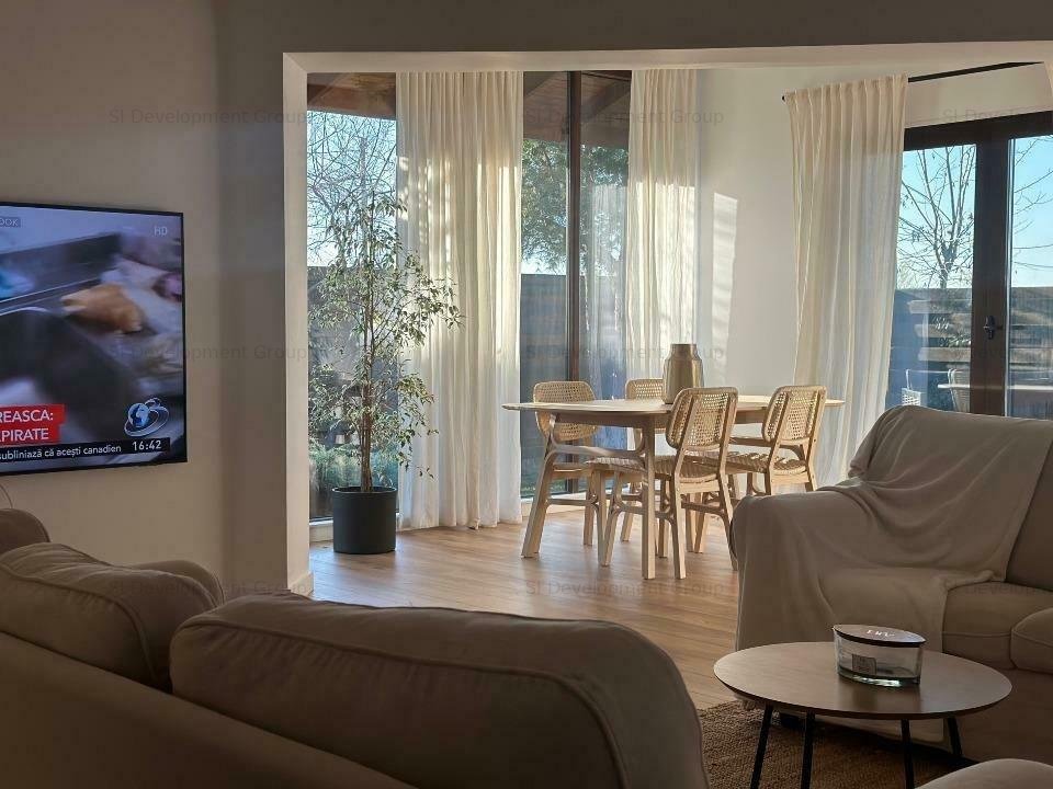 Casa individuala pe parter in cartier rezidential- Revnoata - Curte amenajata
