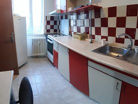 Apartament de vânzare 3 camere, în Bucureşti, zona Drumul Taberei