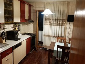 Apartament de vânzare 3 camere, în Bucureşti, zona Militari