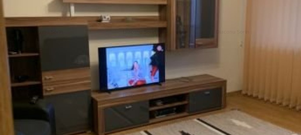 3 Camere, Ultracentral, Gaze, Termen Lung - imaginea 0 + 1