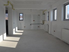 Apartament de vânzare 3 camere, în Bucuresti, zona Tei