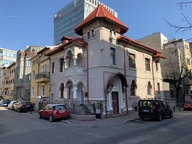 Casa de închiriat 11 camere, în Bucuresti, zona P-ta Victoriei