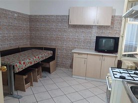 Apartament de vânzare 3 camere, în Bucureşti, zona Lujerului